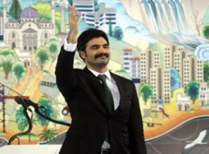 Dombra'nın 'köşk' versiyonu geliyor