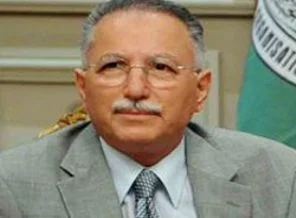 Ekmeleddin İhsanoğlu isminden dolayı çok mağdur!