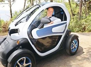 Elektrikli oto Twizy yollarda