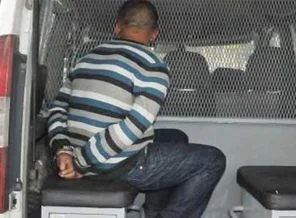 Hırsızlık yapmaktan utanınca ağlayarak teslim oldu
