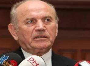 Hürriyet'in Kadir Topbaş haberine yalanlama