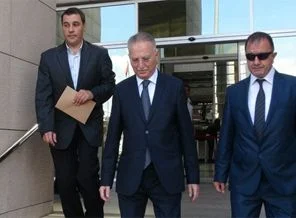 İhsanoğlu, adaylık için ilk evrağı aldı