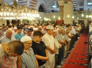 İlk teravih namazı yarın!