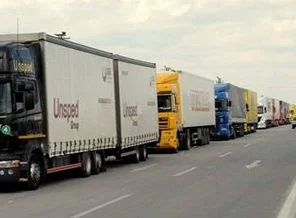 IŞİD 28 Türk TIR şoförünü rehin aldı