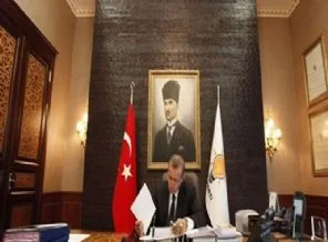 İşte Başbakan'ın ofisinden çıkan o böcek!