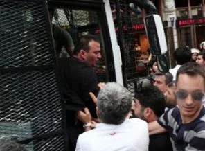 İstiklal Caddesi'nde gerginlik