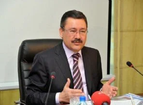 Melih Gökçek'ten tartışılacak bir adım daha!