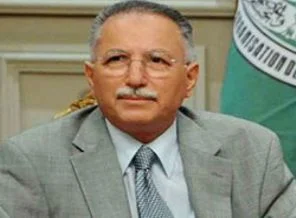 Muhalefetin köşk adayı İhsanoğlu kimdir?