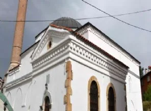 O cami yeniden ibadete açıldı