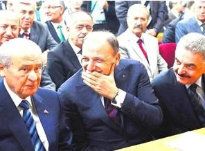 Oktay Vural Devlet Bahçeli'yi güldürdü
