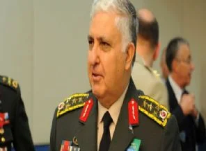 Özel'den 3 kelimelik 'balyoz' yorumu