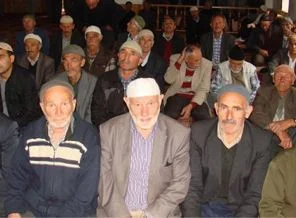 Pazartesi günleri de sela okunuyor
