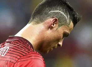 Ronaldo saçını bakın neden kazıtmış!