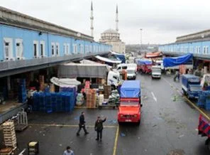Sebze ve meyveler çöpe gidiyor