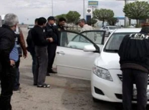 Suriye plakalı araçta bomba düzeneği
