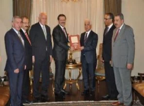 TOBB heyeti Eroğlu'nu ziyaret etti