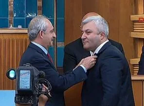 Tuncay Özkan CHP'li oldu