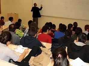 Üniversiteyi uzatanlara kötü haber