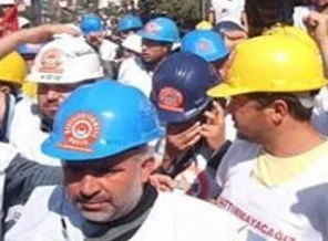 Yatağan işçileri Türk-İş'i bastı