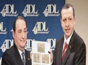 Başbakan Erdoğan Yahudi Cesaret madalyayısını geri mi veriyor