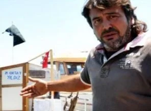 Bayrağında Arapça yazılar var diye IŞİD dediler