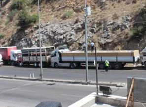 'Bomba yüklü' kamyon paniği