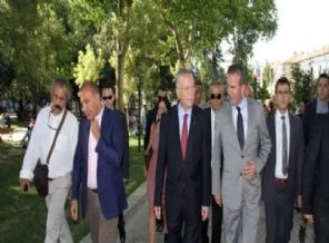 Ekmeleddin İhsanoğlu'ndan Gezicileri sevindirecek adım