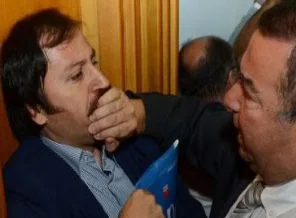 Grup toplantısında istifasını sununca...