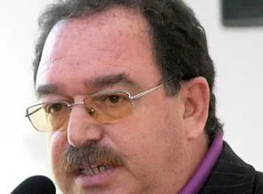 Hatip Dicle, kaçmadığı için 15 yıl yatmış!