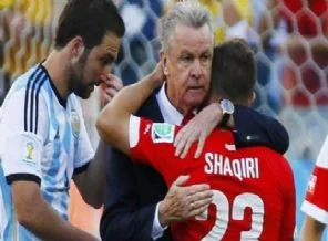 Hitzfeld istifa etti!