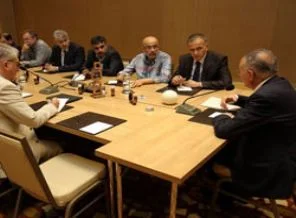 İhsanoğlu gazetelerin genel yayın yönetmenleriyle görüştü