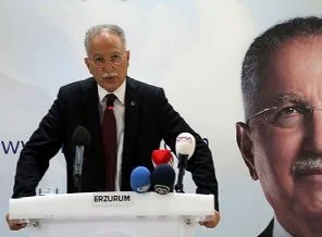 İhsanoğlu'na anket şoku!