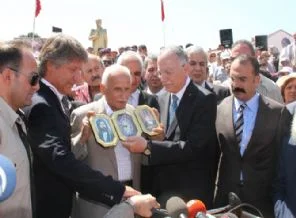 İhsanoğlu: Oruç olmasaydım içerdim