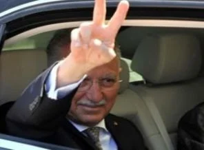 İhsanoğlu: Türkiye Suriyelilere kapı açmamalıydı