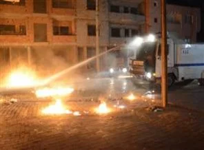 IŞİD protestosu çatışmaya dönüştü