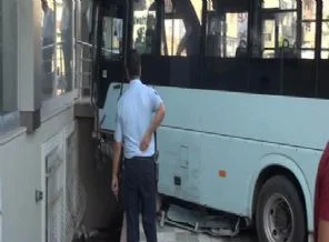 Maltepe'de minibüs dehşeti!