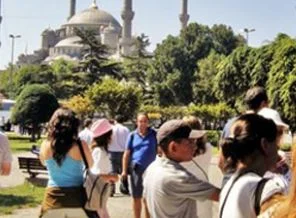 Rus turizm devi battı, müşteriler zorda