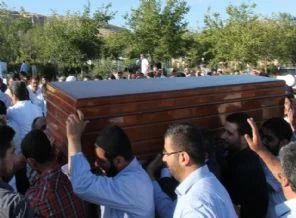 Üç kardeşe tek tabut
