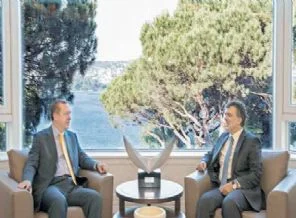Vesayetin son kalesini halk sandıkta yıkacak