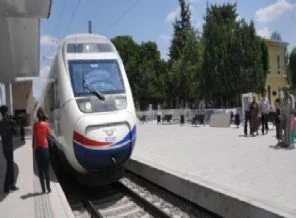 YHT seferlerine yoğun ilgi