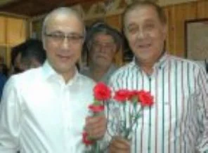 Bakan Elvan'dan CHP'li başkana karanfil