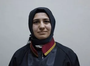 Başörtülü avukat AYM kararından memnun