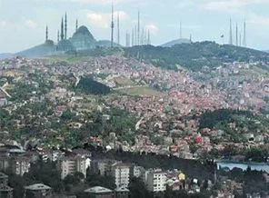Çamlıca Camisi'nin minareleri yükselmeye başladı