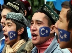 Doğu Türkistan'da Müslümanlara nefes almak bile yasak