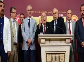Eski 50 vekilden Kılıçdaoğlu'na istifa çağrısı