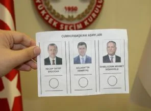 Fotoğrafı YSK eklemiş!