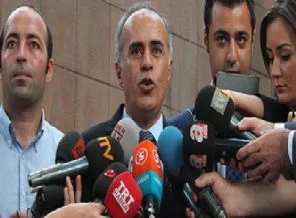 Gül'ün basın başdanışmanı istifa etti