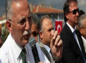 İhsanoğlu: Ben Türk oğlu Türküm