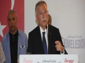 İhsanoğlu: İslamcı politikacı değilim