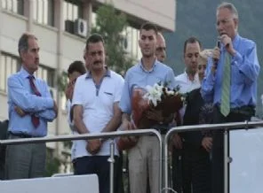 İhsanoğlu'nun son gafı Ertuğrul Günay oldu